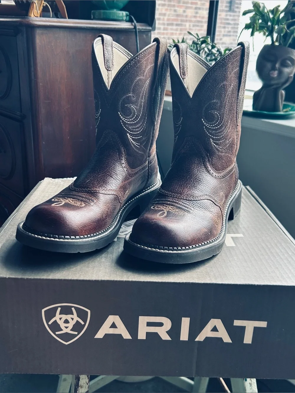Ariat Brown Women’s Size 10 Leather Western Work Boots - Picture 1 of 10